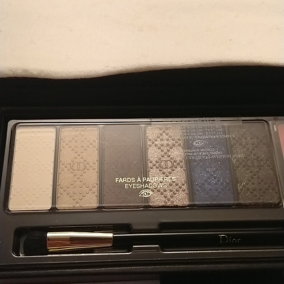 Dior LE Palette with Dior Charm attachment - Picture 10 of 14